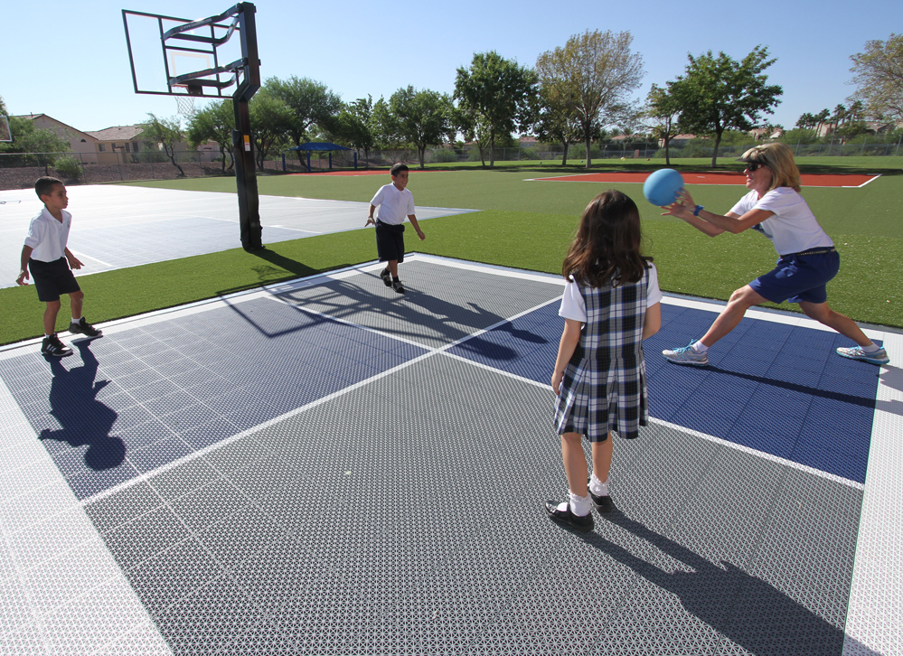 4-Sqaure Court