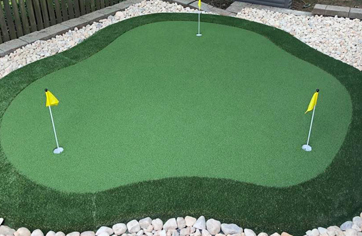 The Kiawah Backyard Putting Green Kit from XGrass