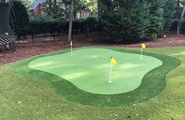 The Montauk DIY Backyard Putting Green from XGrass