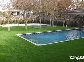 Artificial lawn around swimming pool
